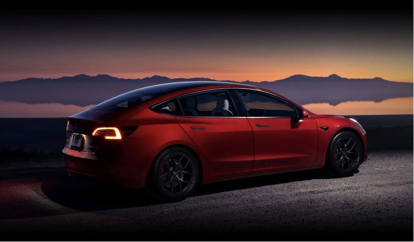 "Tesla breaks through again: over $10 billion invested in Autopilot"